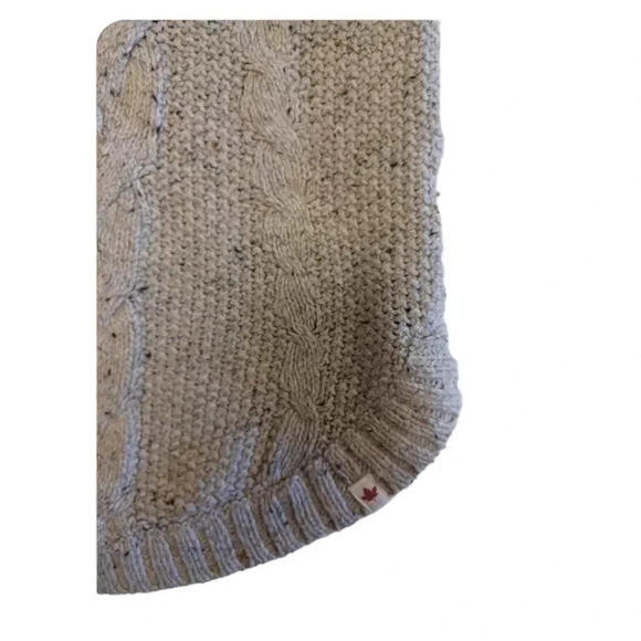 Canadiana Grey Wool Turtleneck Sweater Size Small - Picture 3 of 7